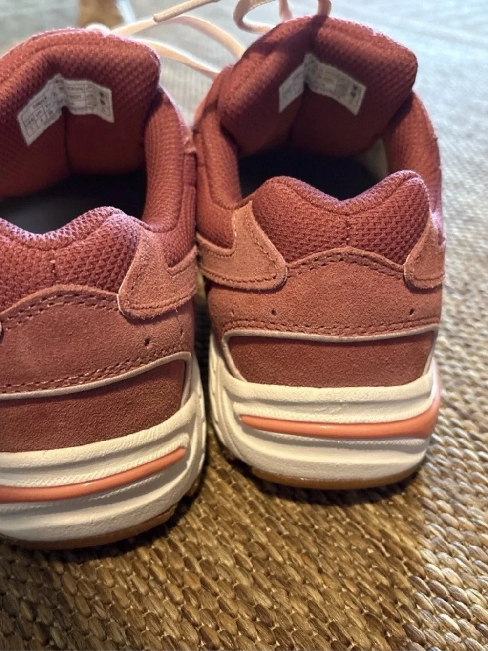 Vionic stylish pink